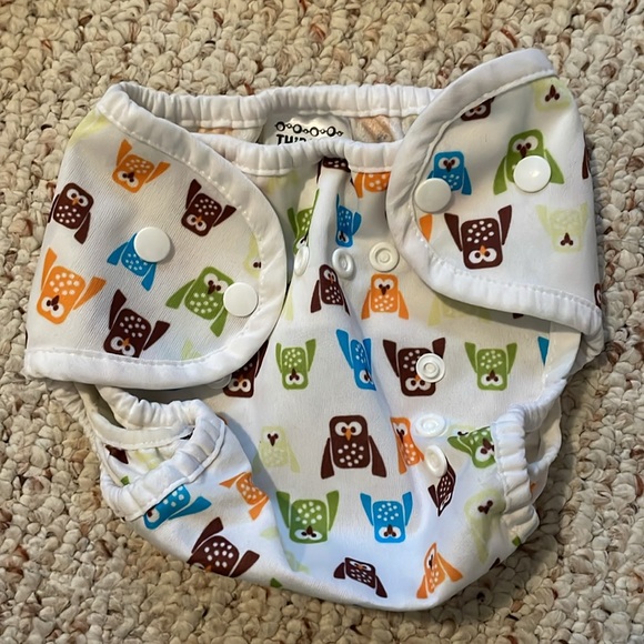 4 Thirsties reusable diaper covers - size 1 (0-9 months, 6-18 lbs) - Picture 3 of 14